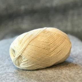 Hvitt garnnøste