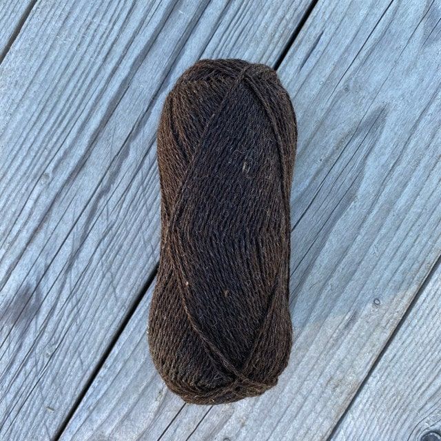 Natursvart ull