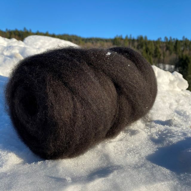 Kardebånd i natursvart