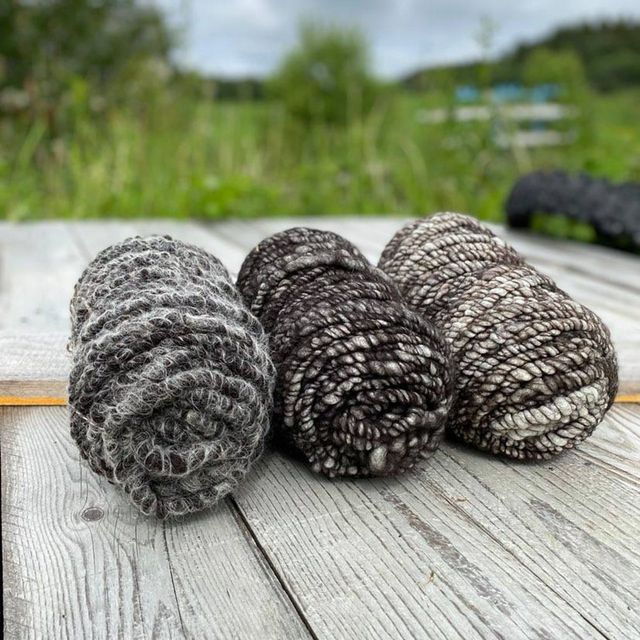 Tre forskjellige ryegarnnøster