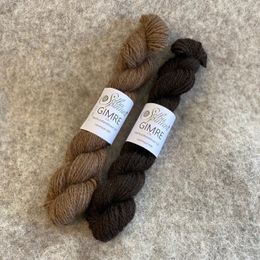 Newfoundlandshundull i brune toner