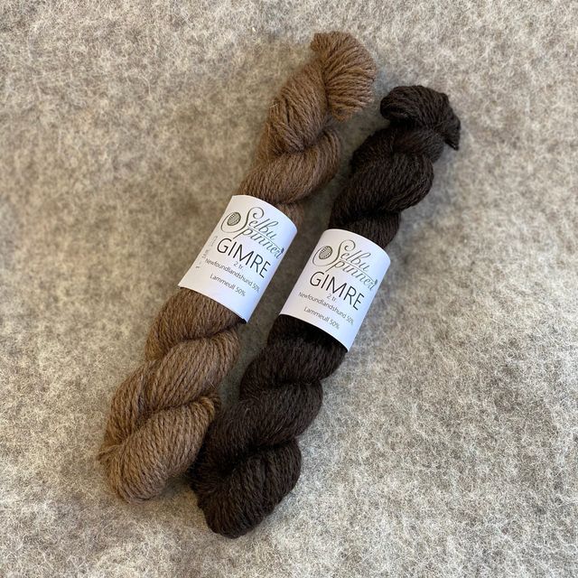 Newfoundlandshundull i brune toner